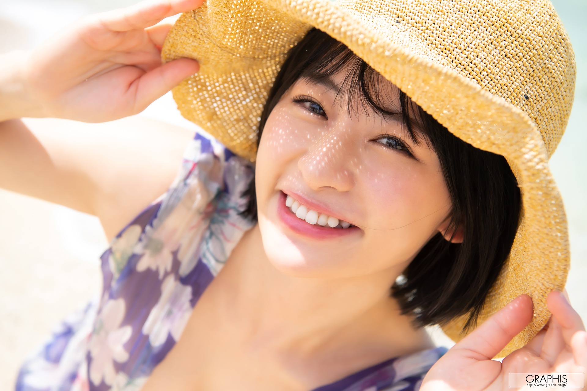 [Graphis] Gals – Mei Miyajima 宮島めい blooming  141P(4)