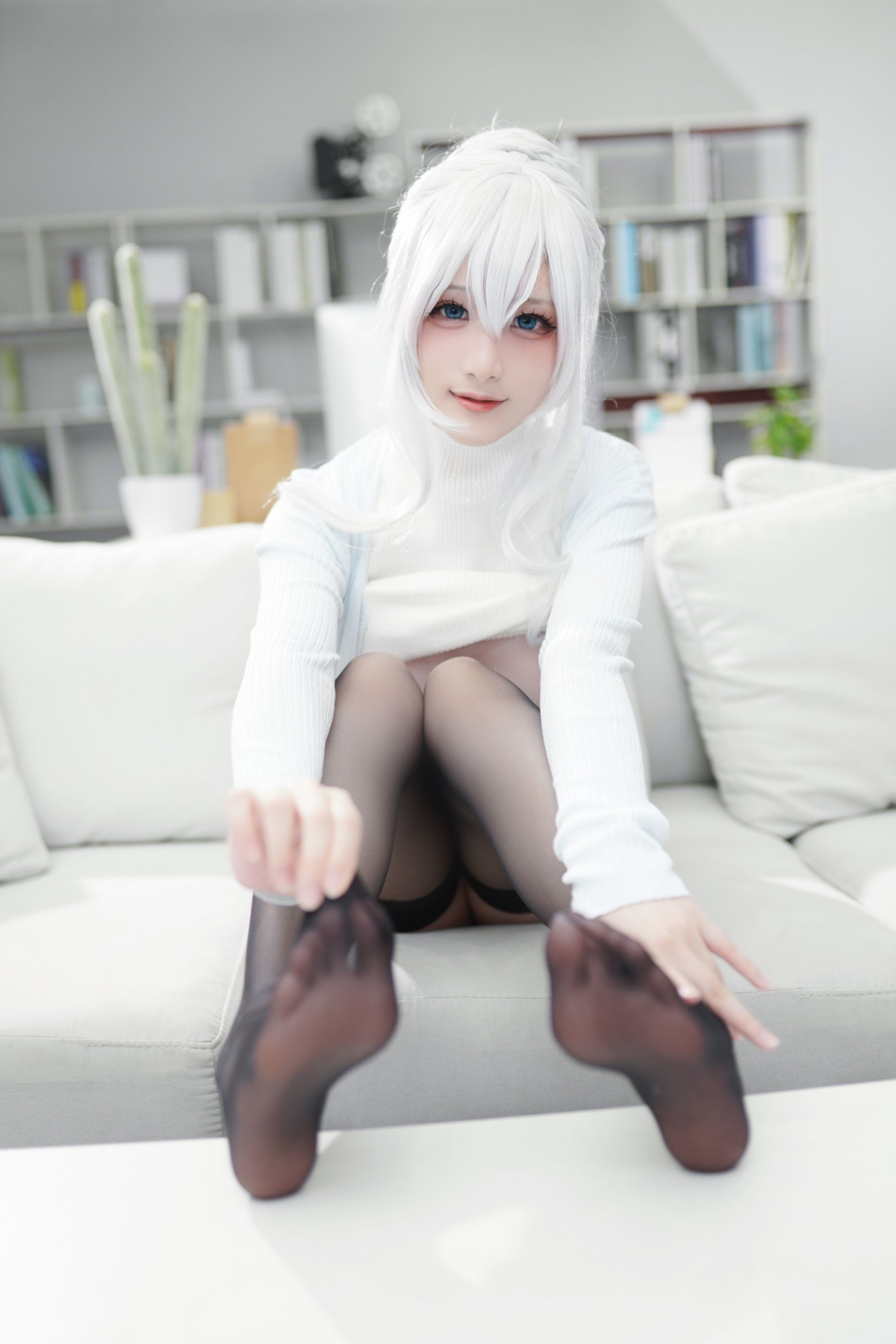 幼愛youmeko 未亡人雪女cos [70P-585MB](1)