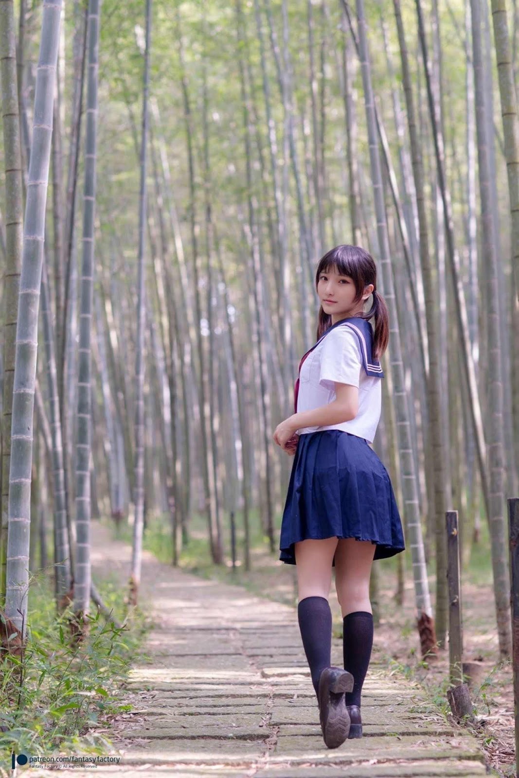[小丁Patron] High School Girl with Pretty Pussy 皮衣濕身誘惑 (Fantasy Factory)(10)