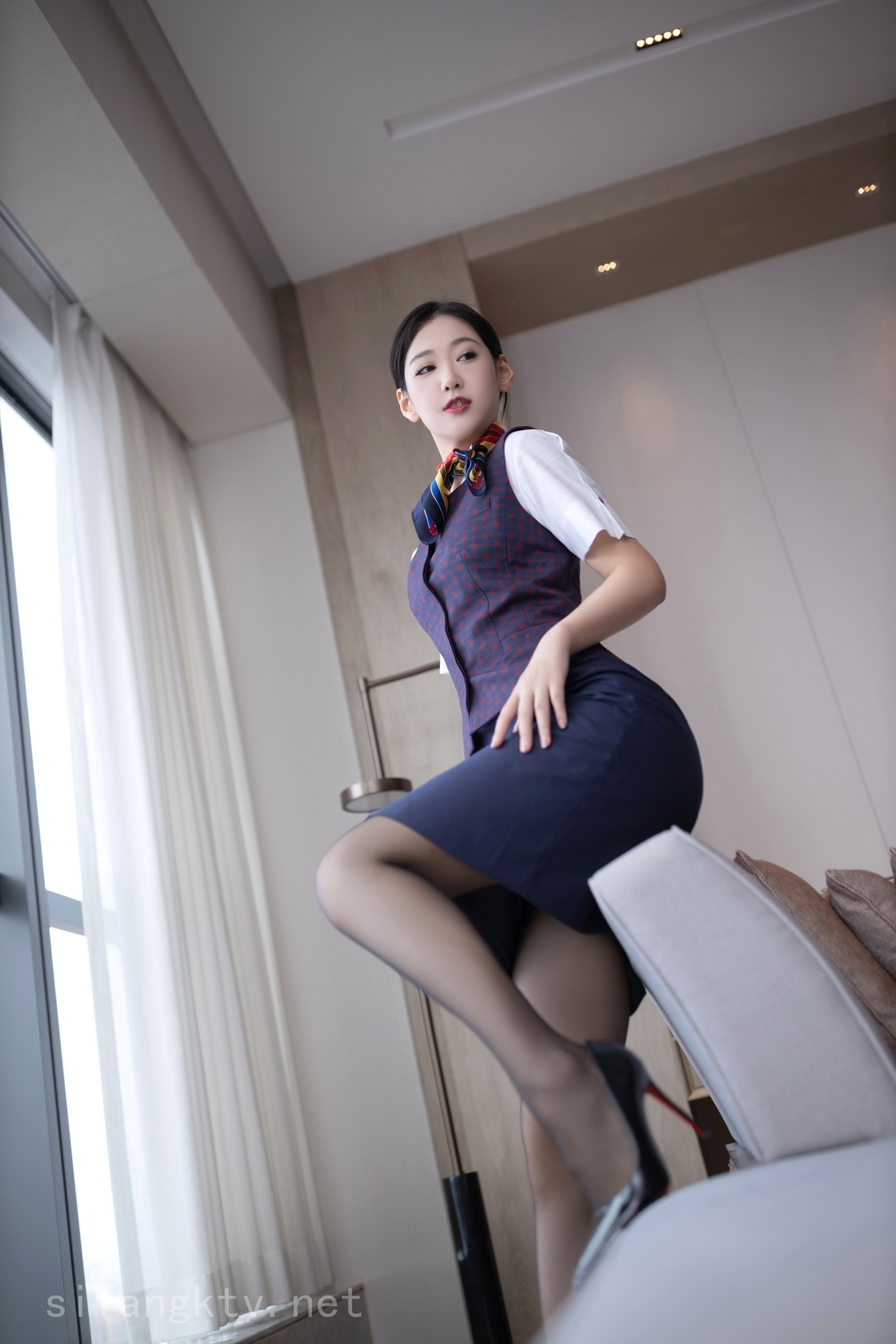 秀人极品嫩模『唐安琪』 最美国航空姐(6)
