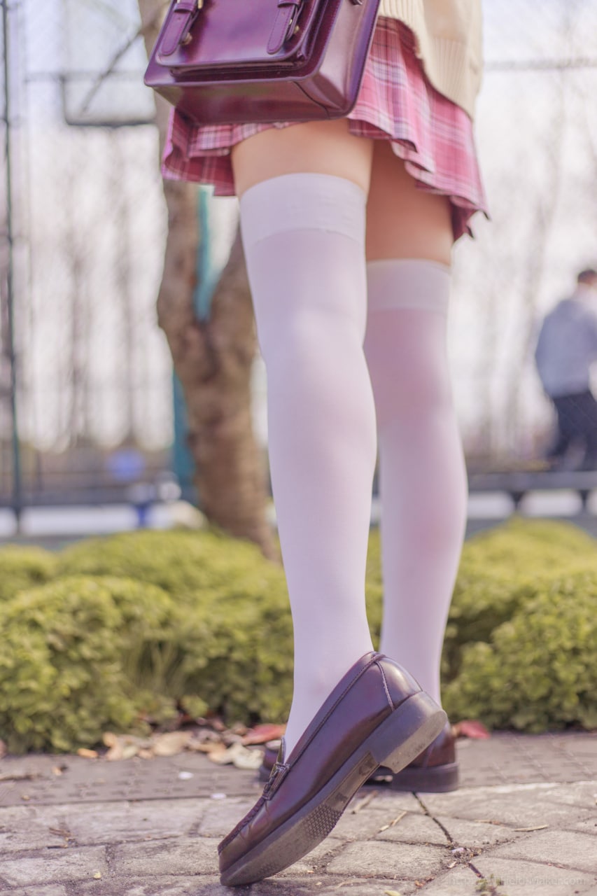 ATFMAKER-桜満開の季節、スケスケ青いセーラー服[78P](2)