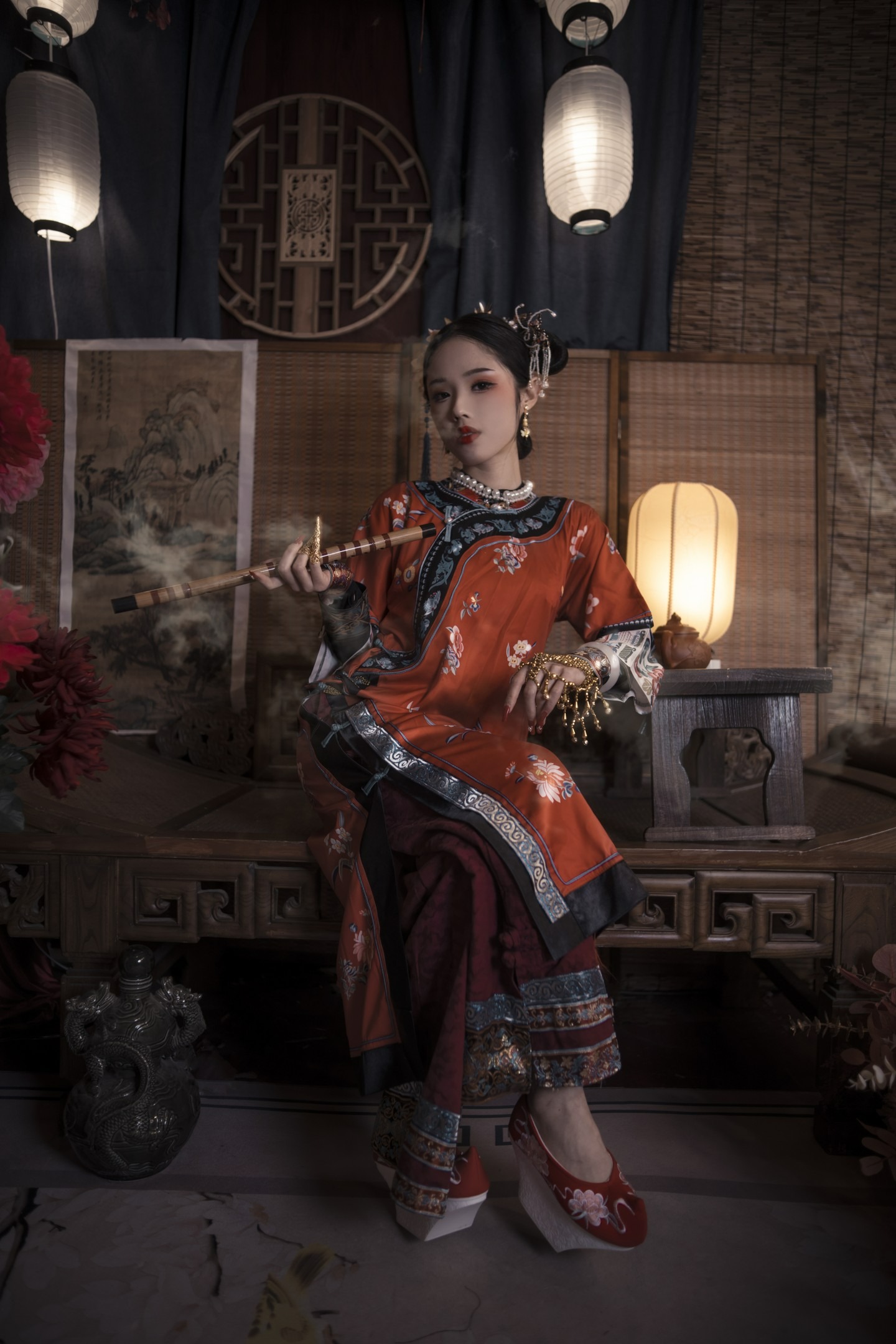 钛合金大粑粑 – 满清服饰(1)