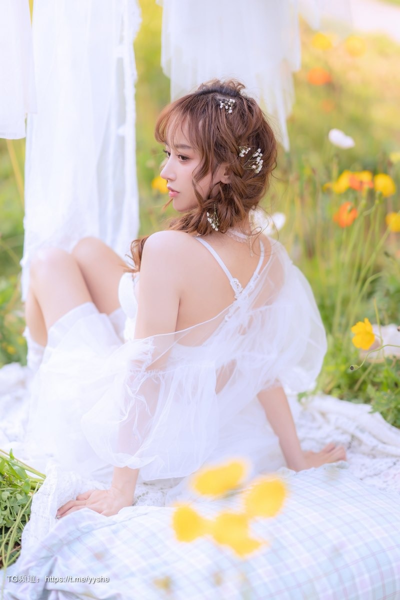 [Cos]过期米线线喵 NO – 晒衣服 [41P](3)