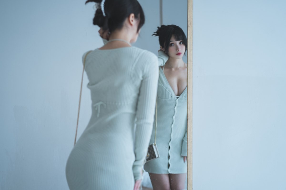 [Cos]凉凉子 - 人妻毛衣 [54P](3)
