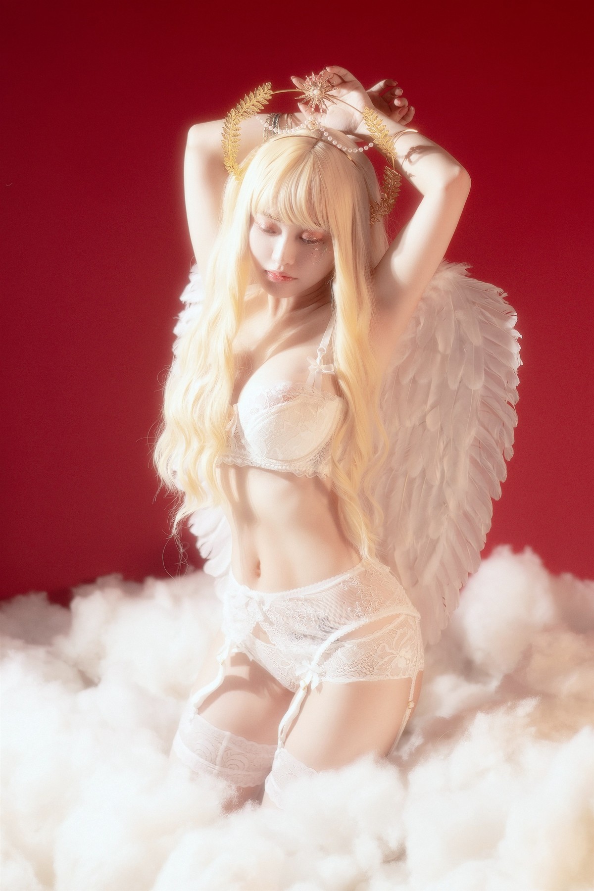 小何同学 Cosplay 尾巴天使(4)