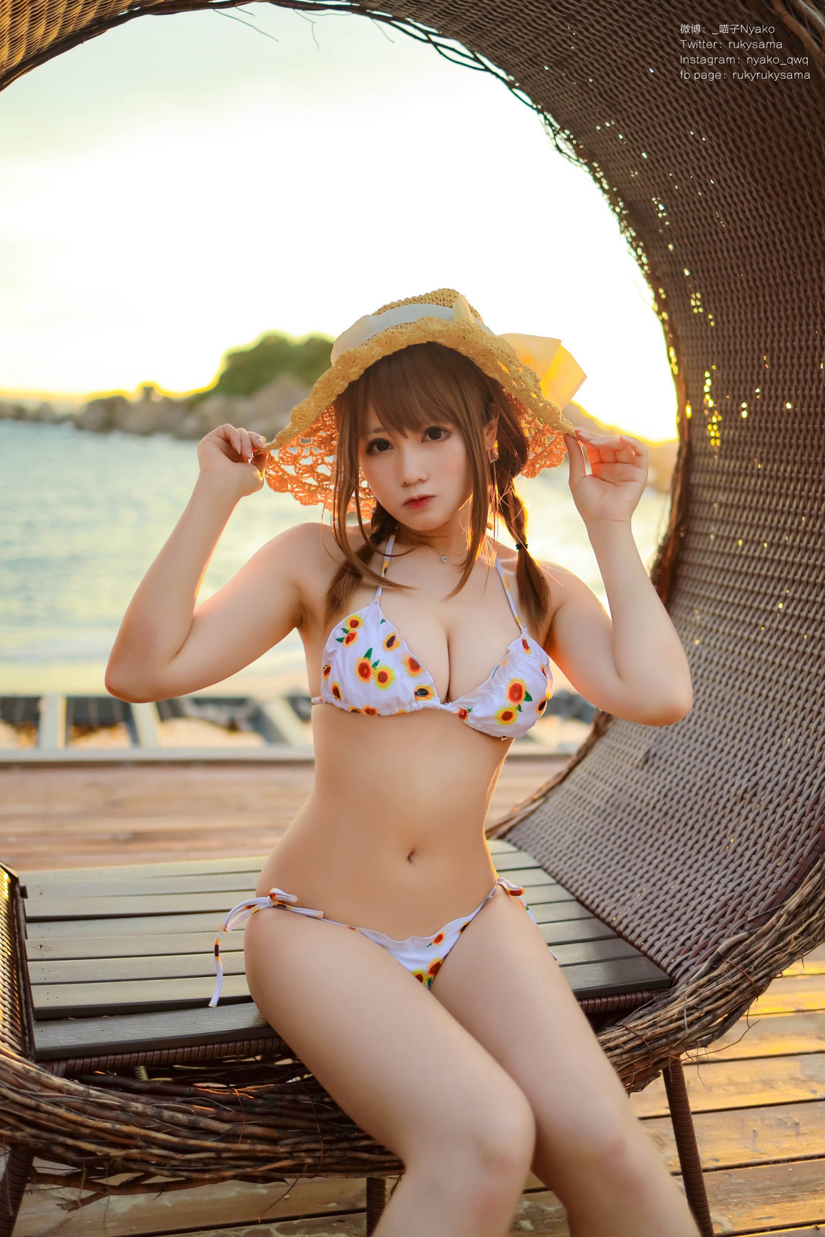 Cosplay Nyako喵子 向日葵比基尼(4)