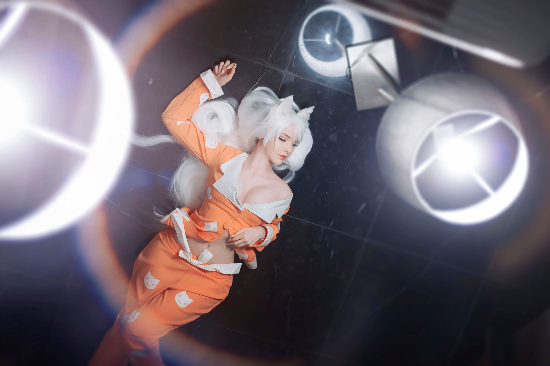 Cosplay Sayathefox 白毛狐狸 浴室诱惑(8)