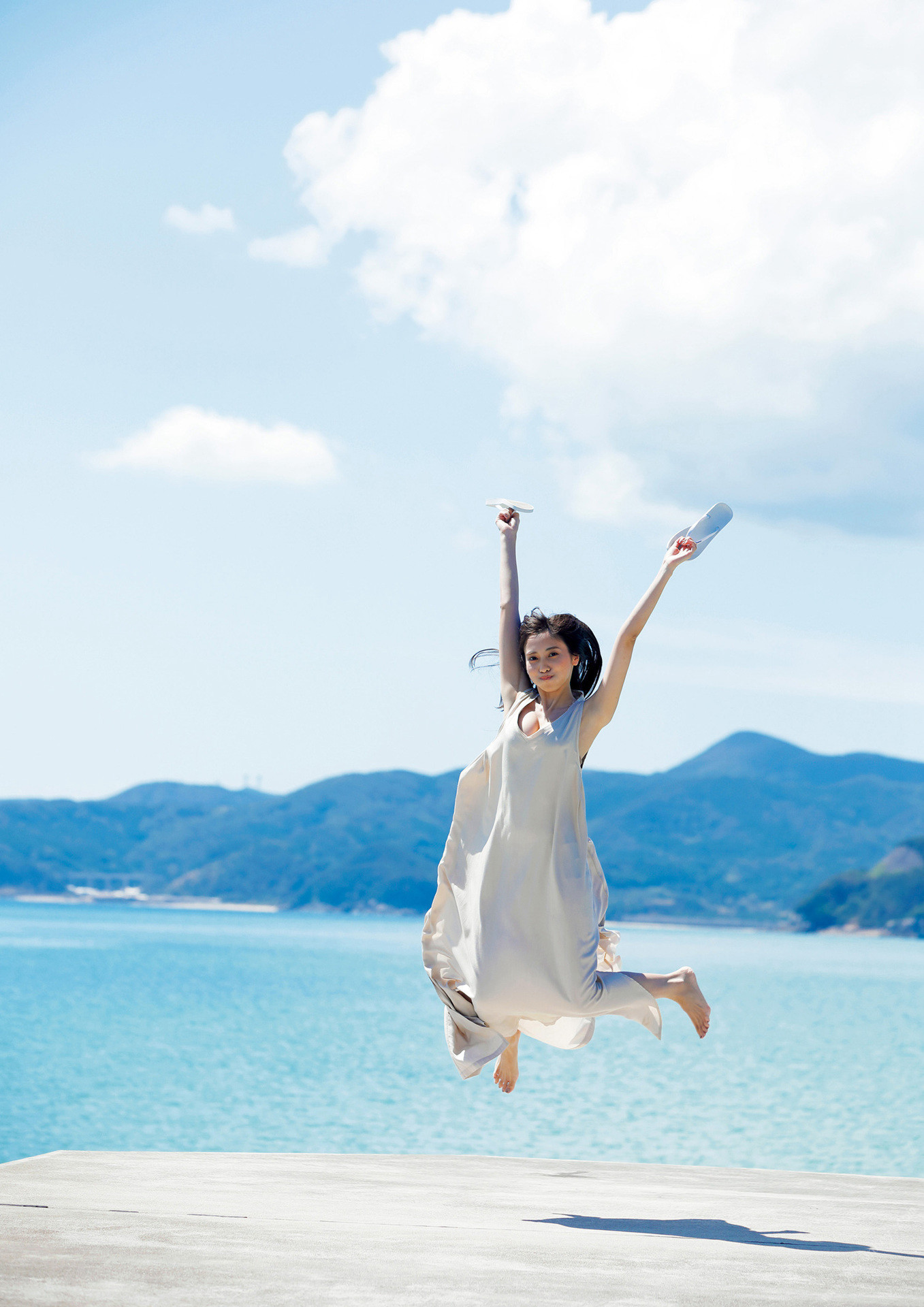 Hinako Sano 佐野ひなこ, 写真集 「COLORS」 Set.02(1)