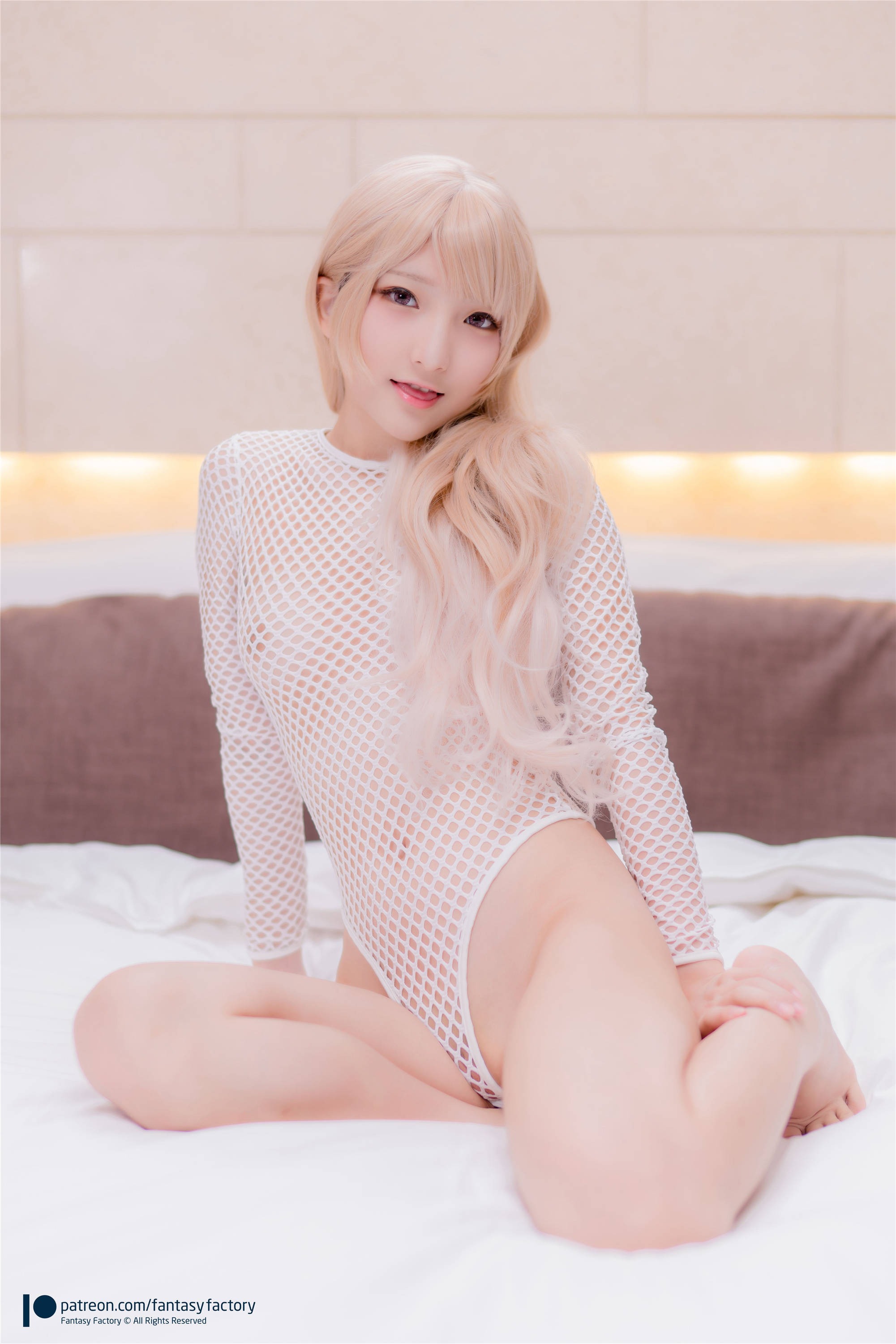[Fantasy Factory] 白与黑 70P(1)