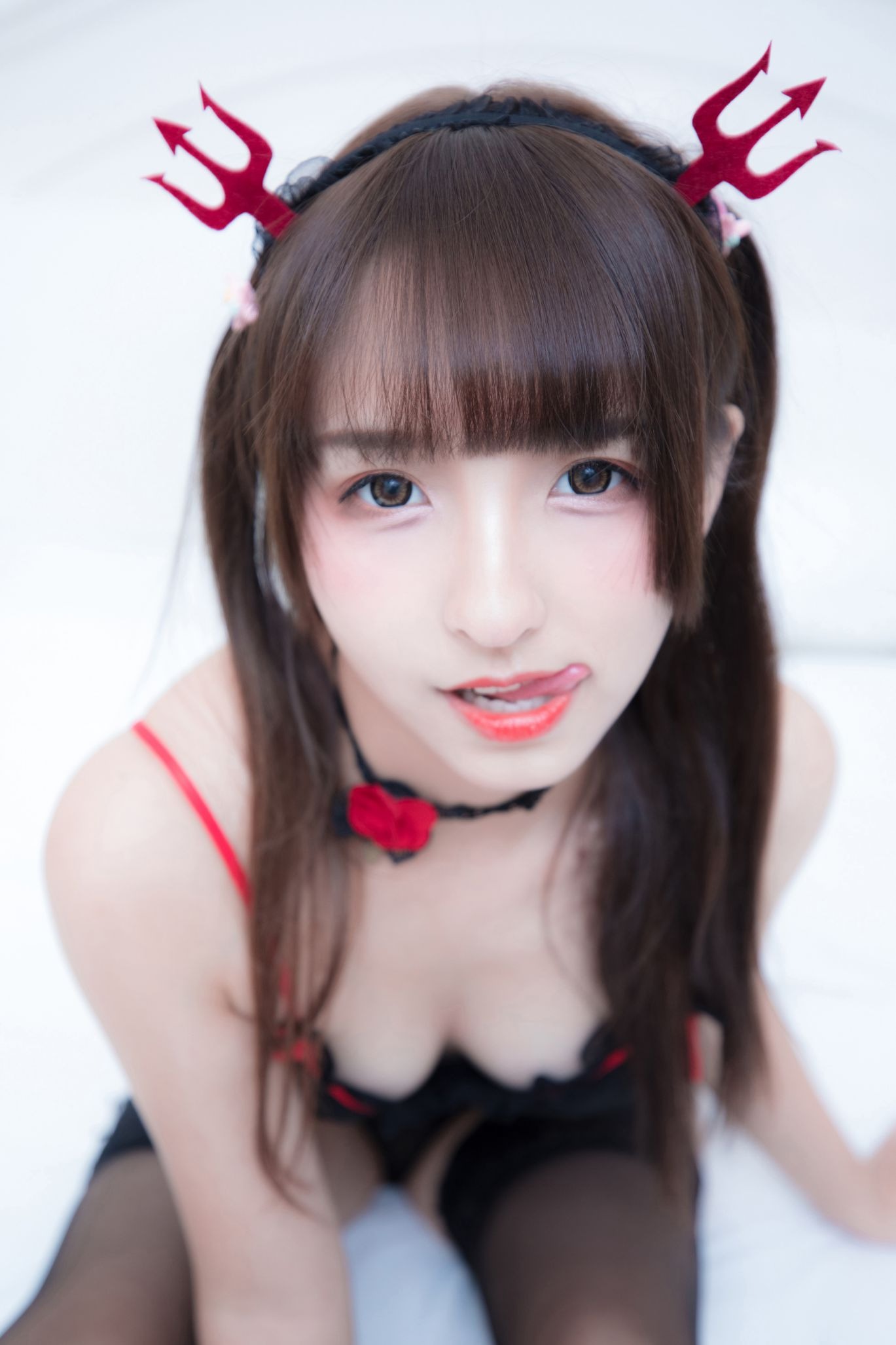 神楽坂真冬 小恶魔Little Devil [150P-330M]
