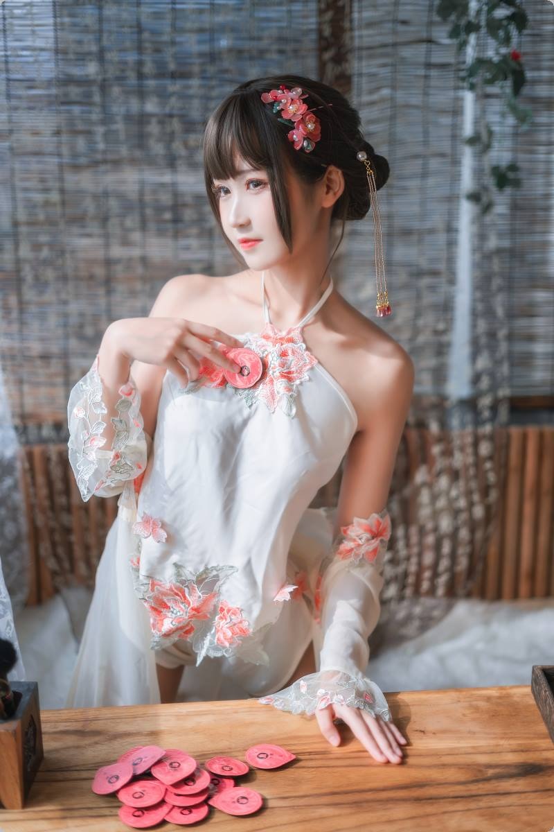 [Cos]三度69 - 肚兜[28p](1)