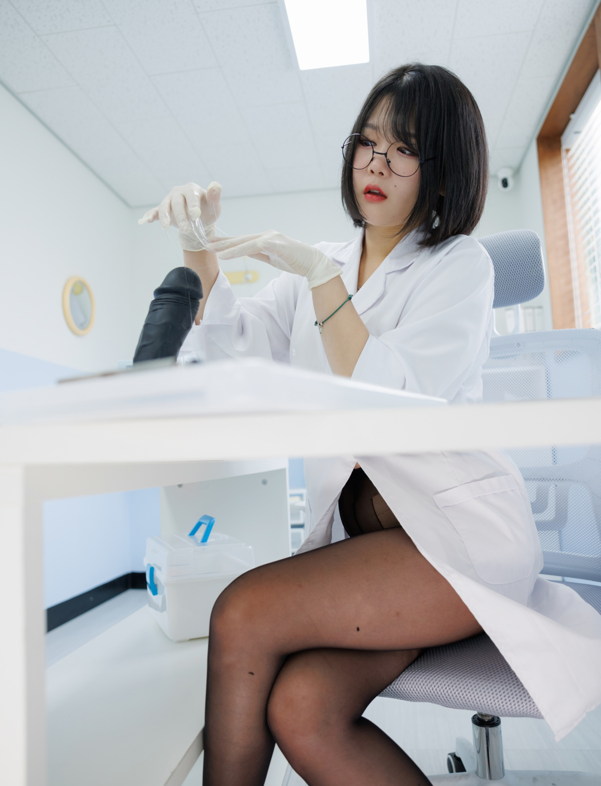 ZIA.Kwon 권지아, READY Vol.01 &#8220;Lady Doctor&#8221; Set.01(5)
