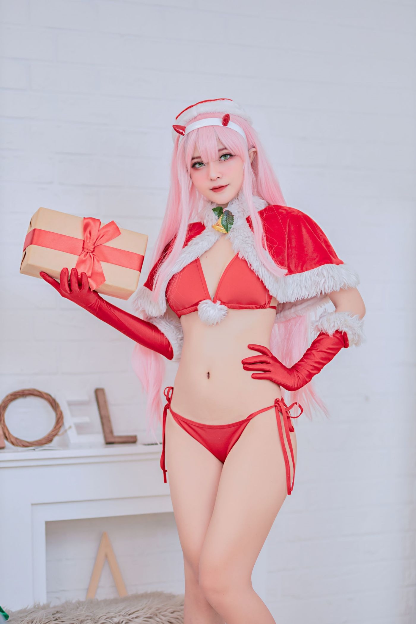 Azami - Zero Two Xmas(1)