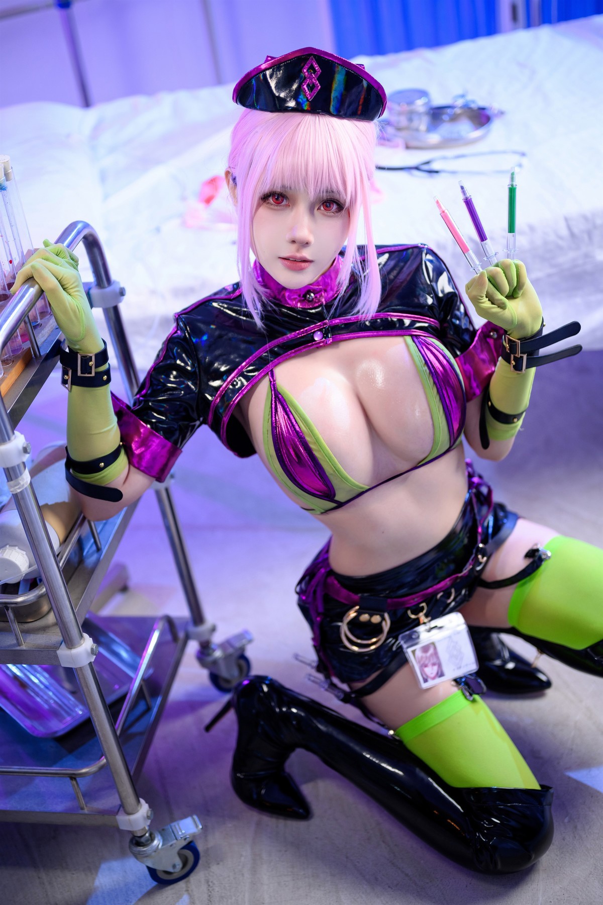 Cosplay 凛子酱 南丁格尔(9)