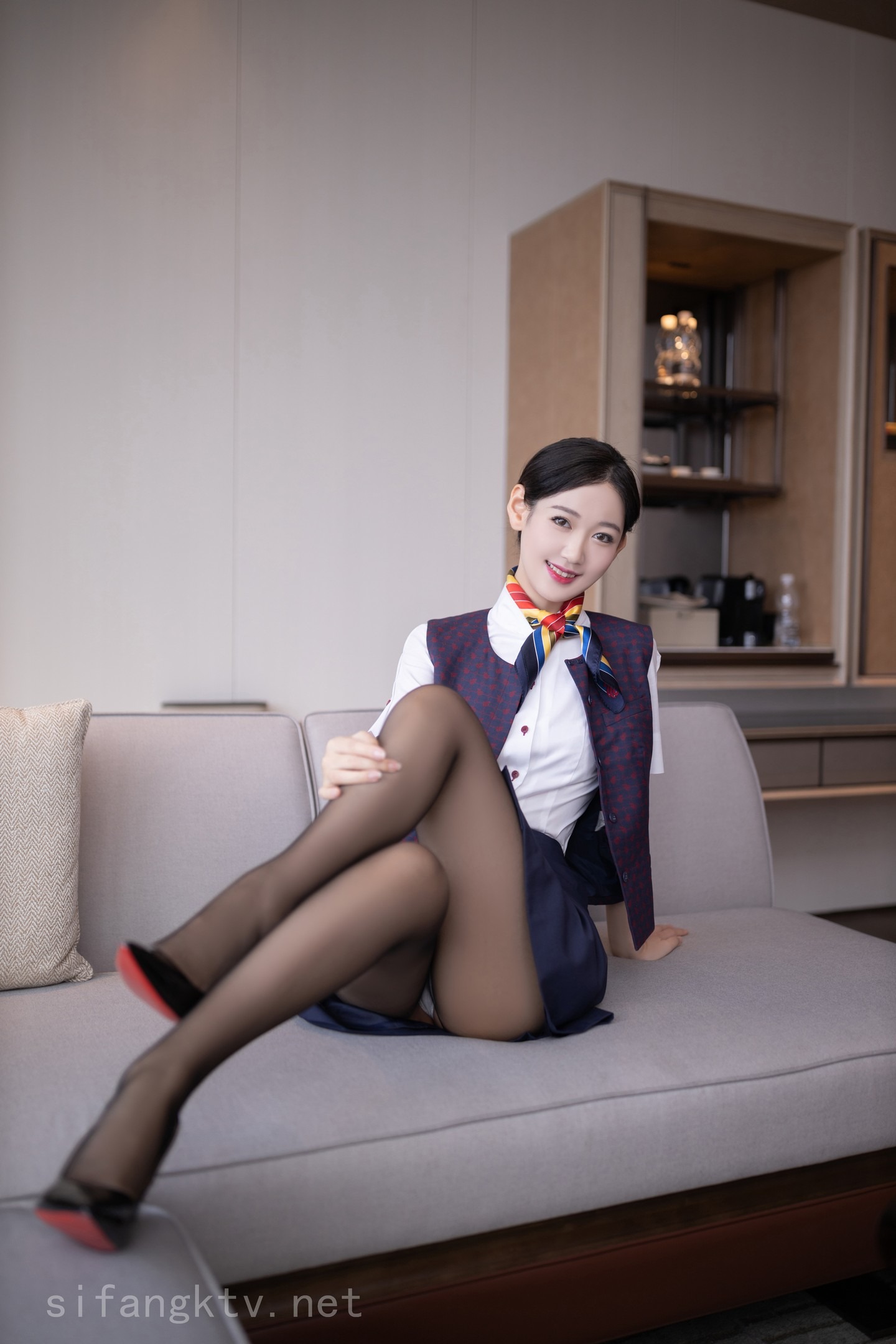 秀人极品嫩模『唐安琪』 最美国航空姐(10)