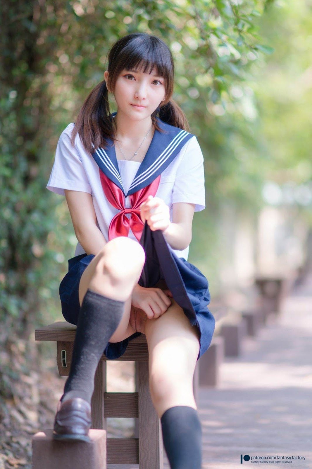 [小丁Patron] High School Girl with Pretty Pussy 皮衣濕身誘惑 (Fantasy Factory)(6)