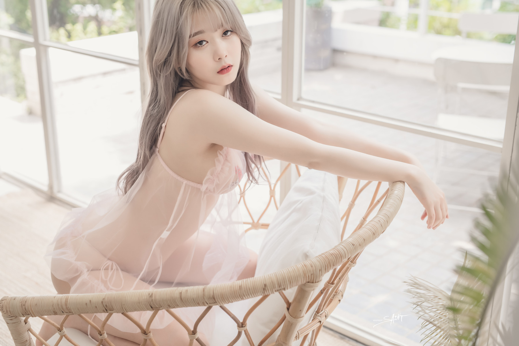 ZIA.Kwon 권지아, [SAINT Photolife] Zia Vol.01 Hyacinth Set.01(4)