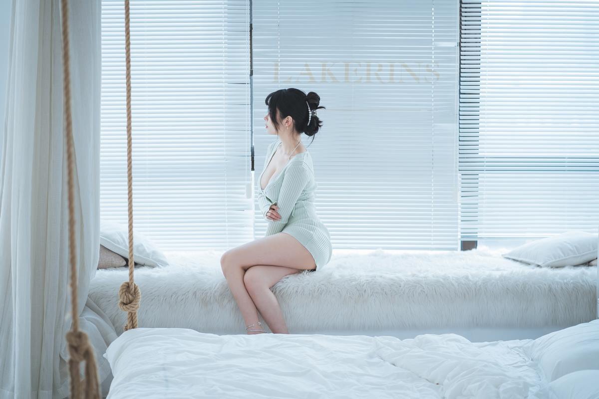 [Cos]凉凉子 - 人妻毛衣 [54P](9)