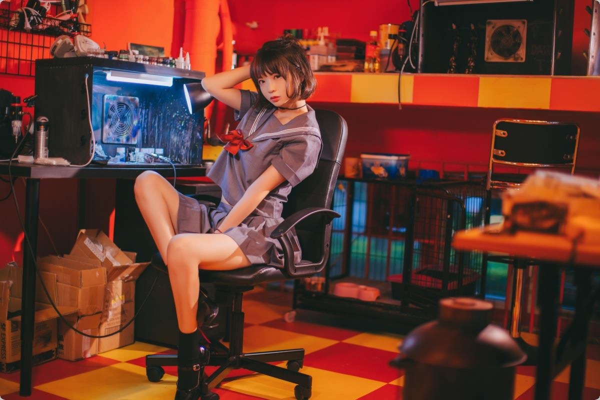 [Cos]疯猫ss- 被囚禁的少女[44P](8)