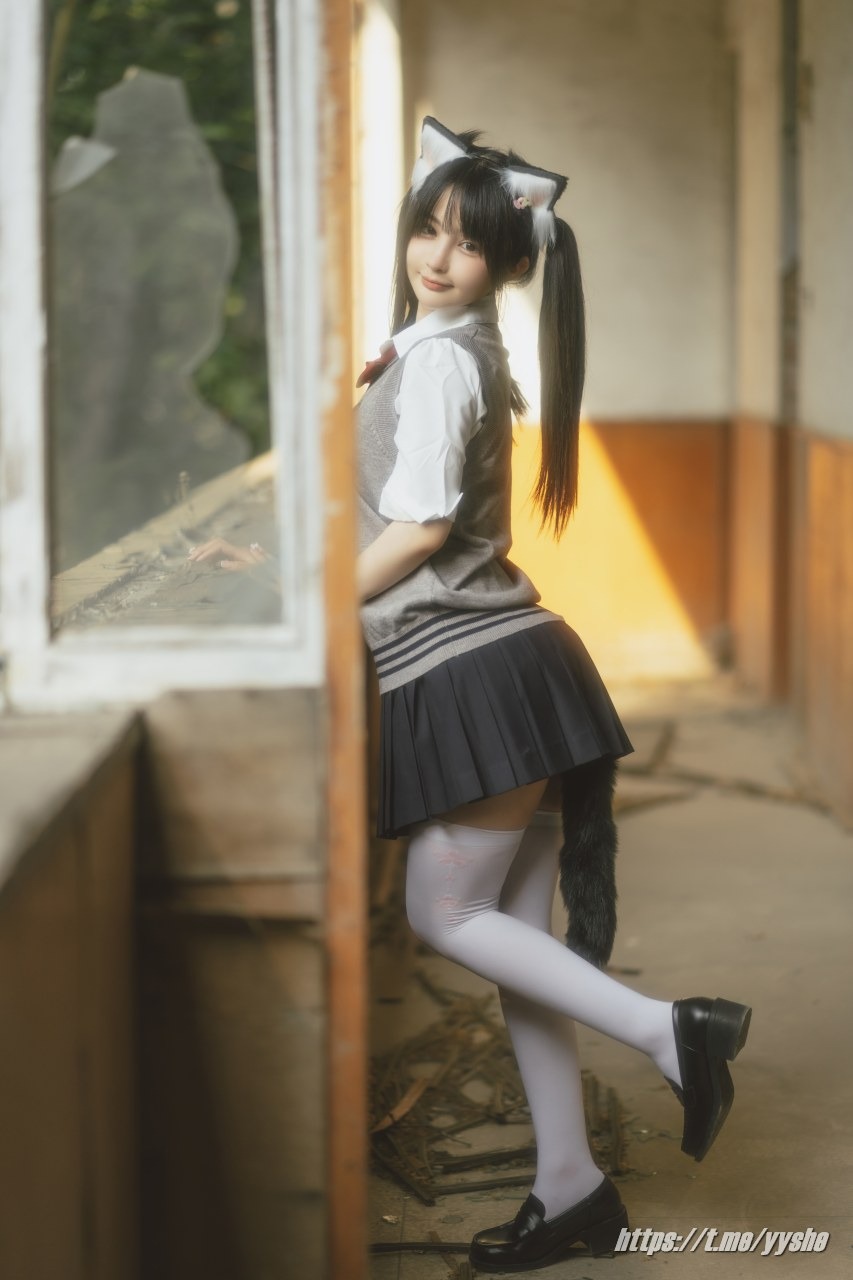 桜井宁宁 - 废墟jk [74P](1)