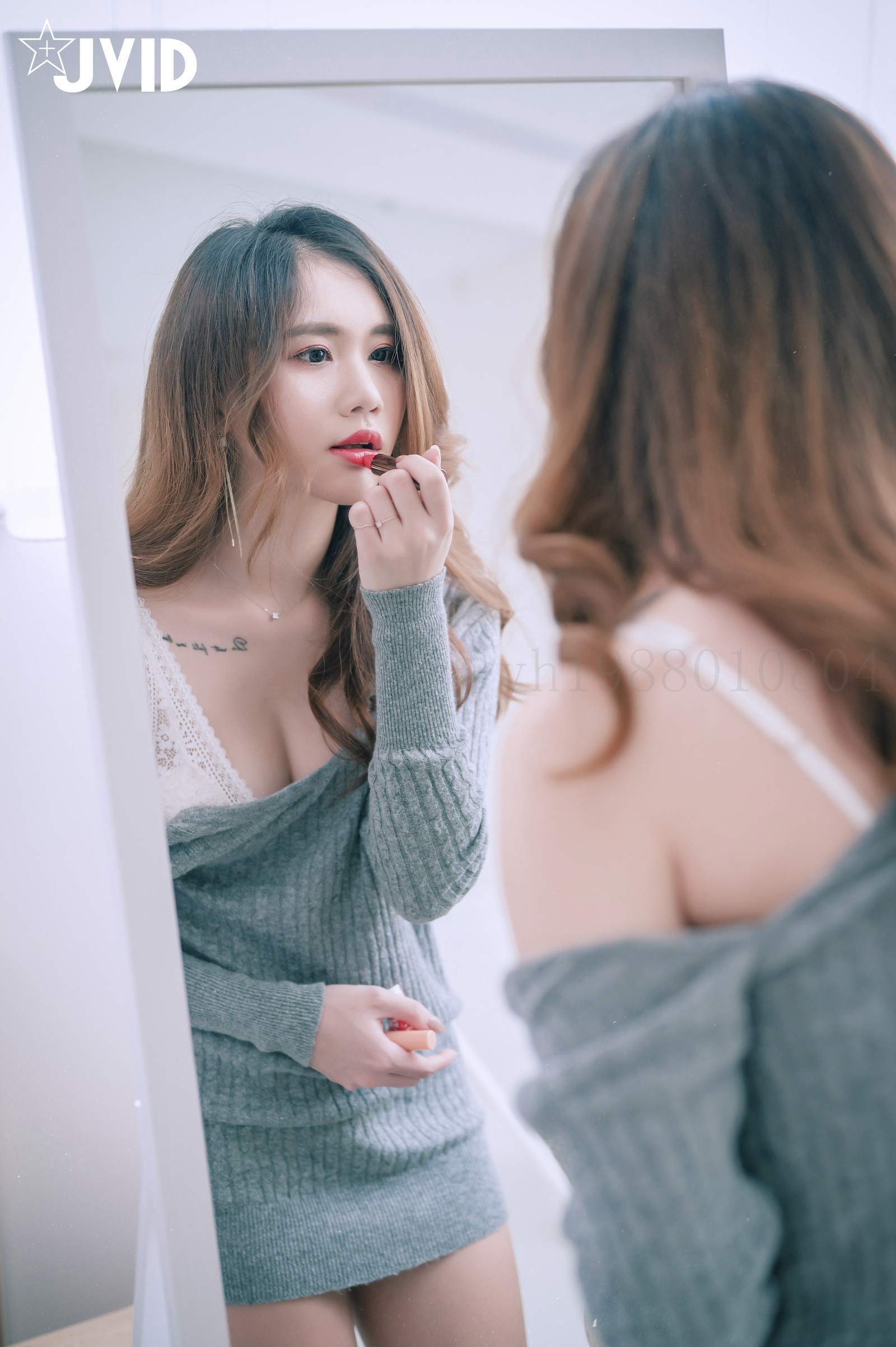 JVID精品 美乳女神Jessica到友人家看貓被強制高潮 Set.01(4)