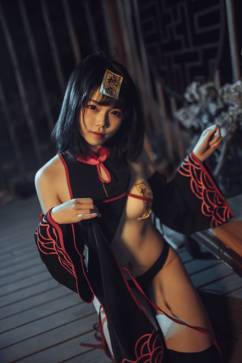 [Cos]七月喵子 - 小僵尸[22P](8)